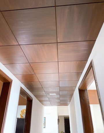 Staircase in 3 BHK Builder Floor at Unitech South City II, Sector 50 – for Rent