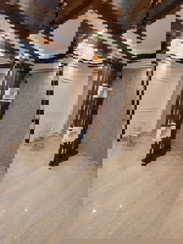 3 BHK + Pooja Room Builder Floor For Rent in Unitech South City II