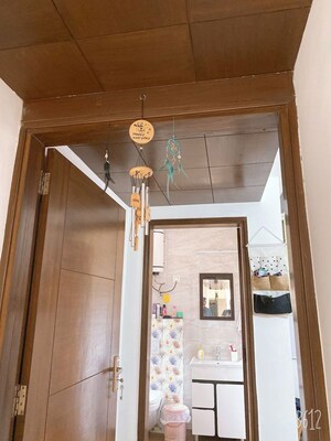 Furnished Amenities in 4 BHK Builder Floor at Unitech South City II, Sector 50 – for Rent