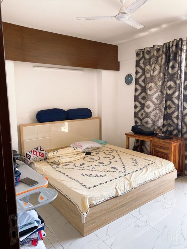 Bedroom, unitech-south-city-ii 4 Bedroom 1750 Sq.Ft. Builder Floor In Sector 50 Gurgaon 9724437