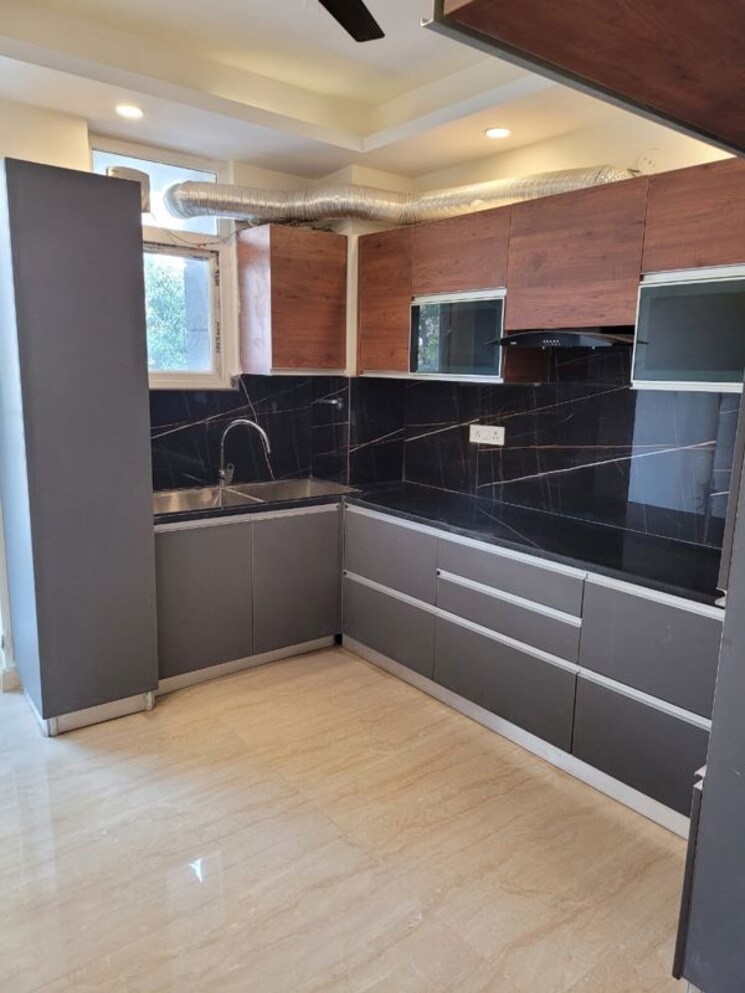 Kitchen, unitech-south-city-ii 4 Bedroom 1750 Sq.Ft. Builder Floor In Sector 50 Gurgaon 9724437