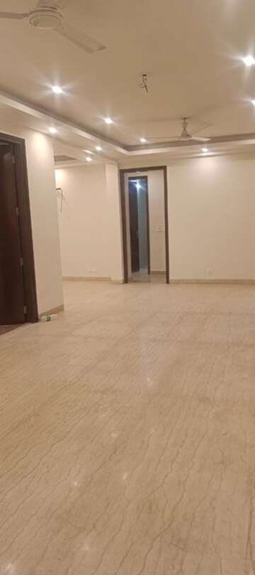 Room in 3 BHK Builder Floor at Kibithu Homes, Sector 47 – for Rent