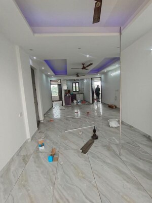 Parking in 3 BHK Builder Floor at Kohli One Malibu Town, Sector 47 – for Rent