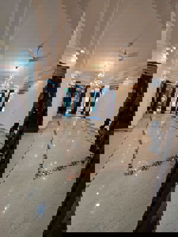 4 BHK + Servant Room Apartment For Sale in Suncity Platinum Towers