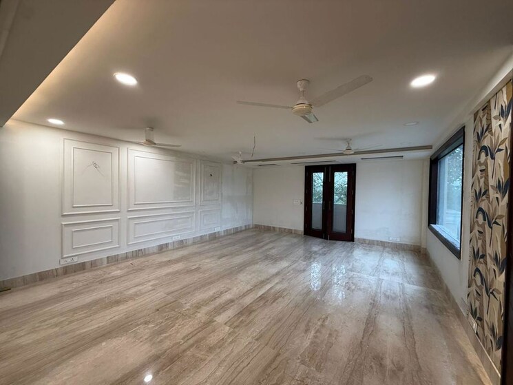 Room, panchsheel park 4 Bedroom 3000 Sq.Ft. Builder Floor In Panchsheel Park Delhi 9724513