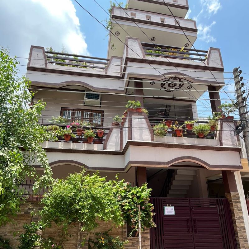 Pg For Rent in Simran Girls pg