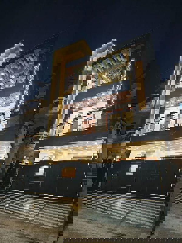 6 BHK + Pooja Room,Servant Room Villa For Sale in Private Villa 