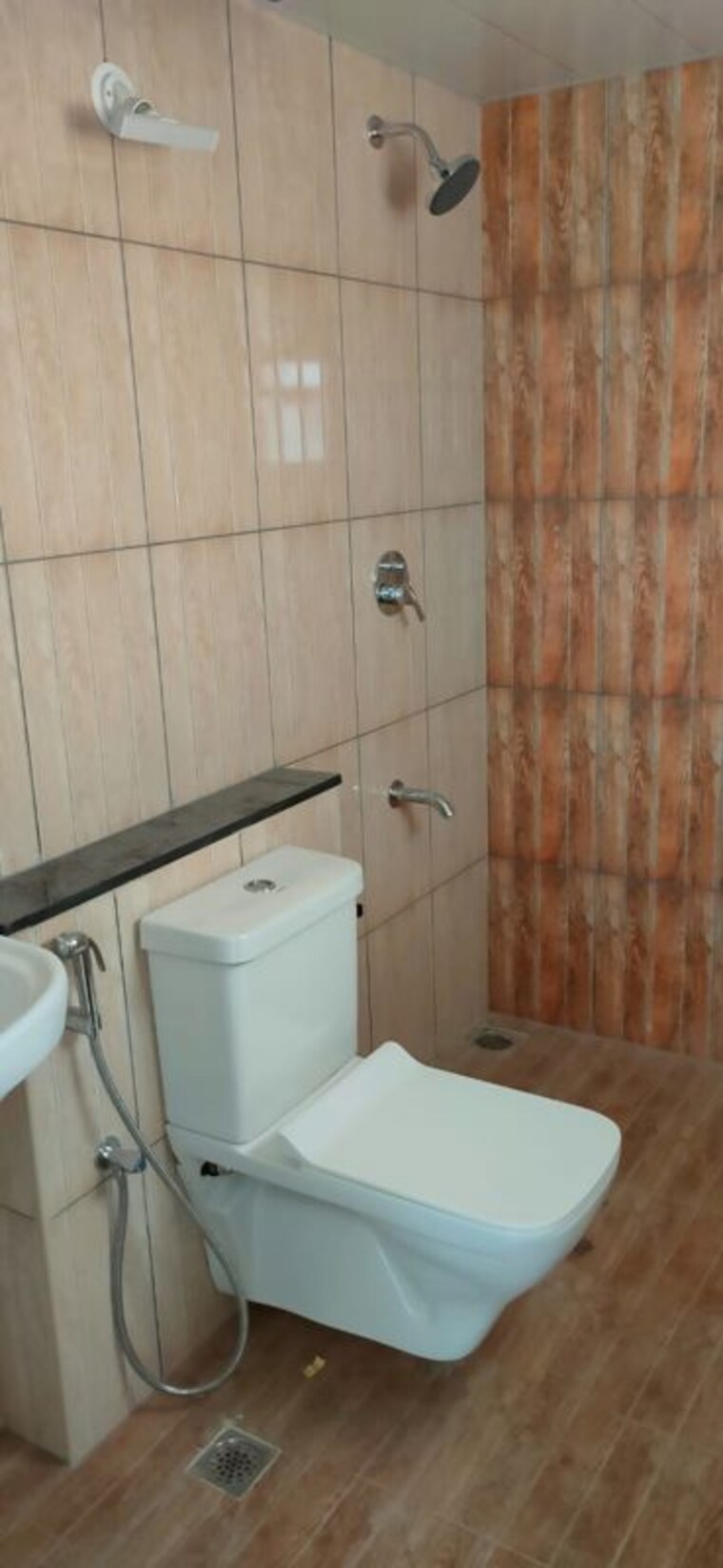 Bathroom, prestige-finsbury-park-hyde 2 Bedroom 977 Sq.Ft. Apartment In Bagaluru Bangalore 9617217