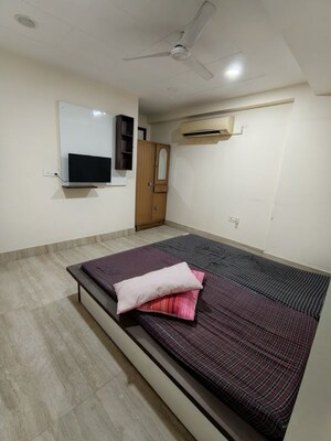 Bedroom in 4 BHK Builder Floor at Chattarpur – for Rent