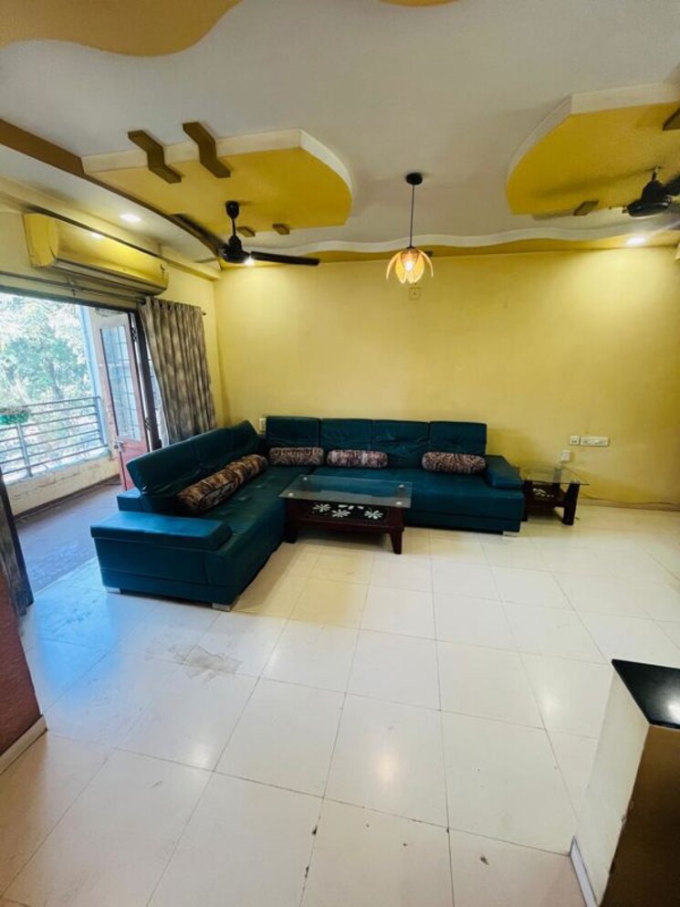 Living Room, prahlad nagar 3 Bedroom 1800 Sq.Ft. Apartment In Prahlad Nagar Ahmedabad 9724589
