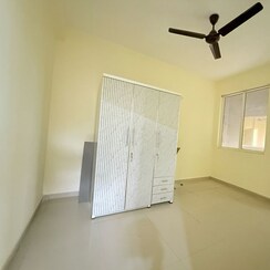 3 BHK + Extra Room Apartment For Rent in Pyramid Altia
