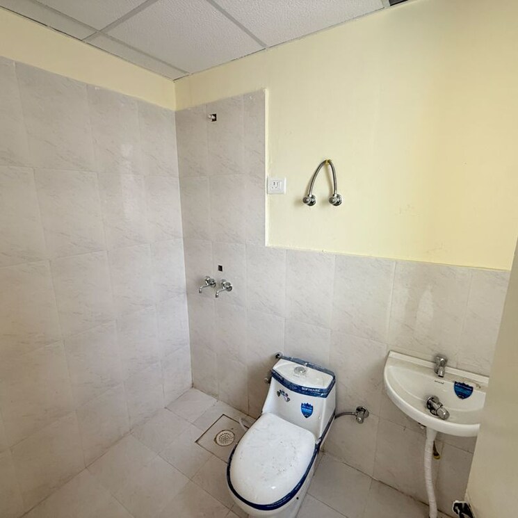 Bathroom, pyramid-altia 3 Bedroom 742 Sq.Ft. Apartment In Sector 70a Gurgaon 9724595