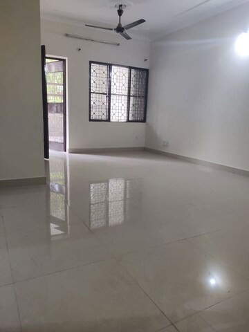 Room in 2 BHK Builder Floor at Sector 19 – for Rent