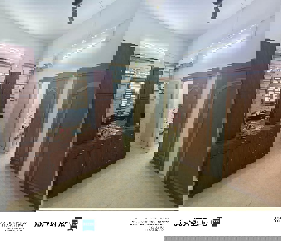 1 BHK + Study Room Apartment For Rent in Santacruz East Near Stati