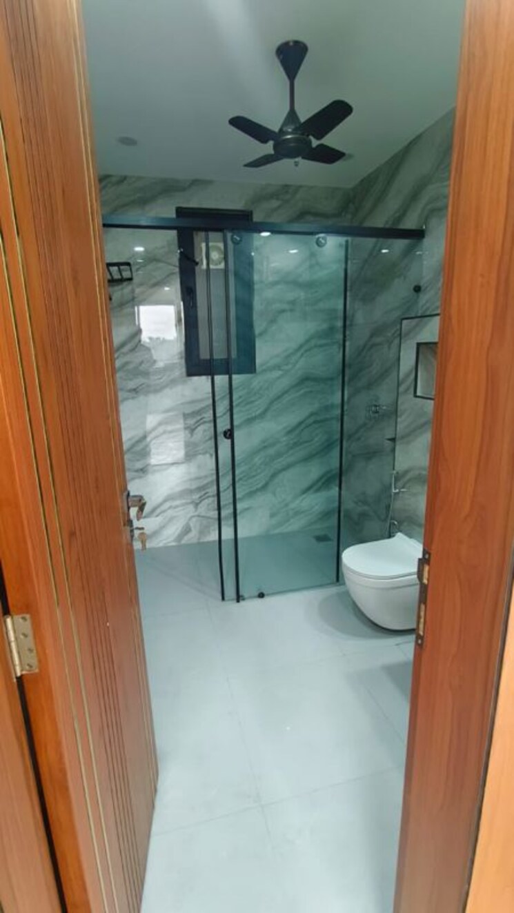 Room, palam vihar 3 Bedroom 2200 Sq.Ft. Builder Floor In Palam Vihar Gurgaon 9724635