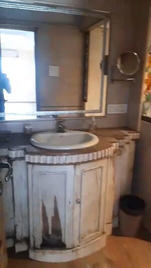  4 BHK Apartment at Ballygunge – for Sale