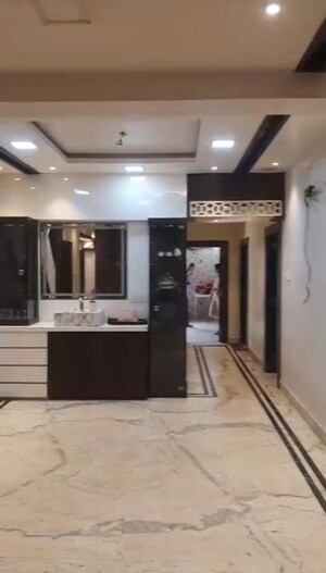  4 BHK Apartment at Ballygunge – for Sale