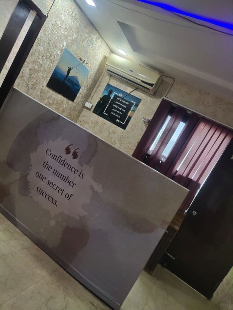 undefined, gomti nagar Commercial Office Space 1200 Sq.Ft. In Gomti Nagar Lucknow 9724648