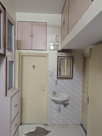 Bathroom in 1 BHK Apartment at Dosti Estates, Wadala East – for Rent
