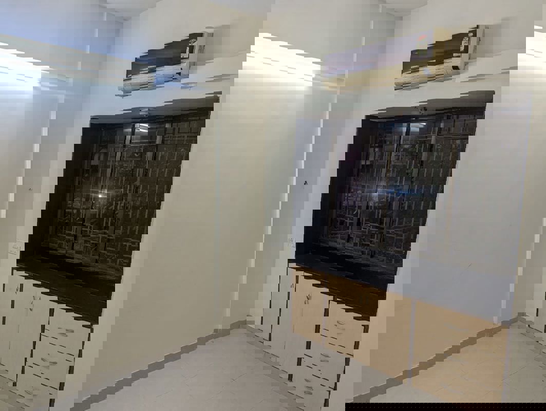 1 BHK + Pooja Room,Servant Room Apartment For Rent in Dosti Estates