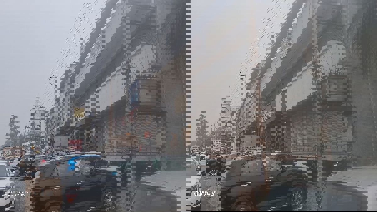 Retail Shop For Rent in Singhpura Chowk