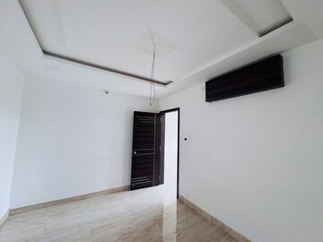 Room in 2 BHK Builder Floor at Nallagandla – for Sale