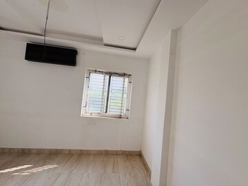Room in 2 BHK Builder Floor at Nallagandla – for Sale