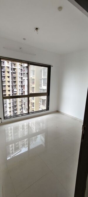 Room in 1 BHK Apartment at Chandak Nishchay Wing A, Borivali East – for Rent