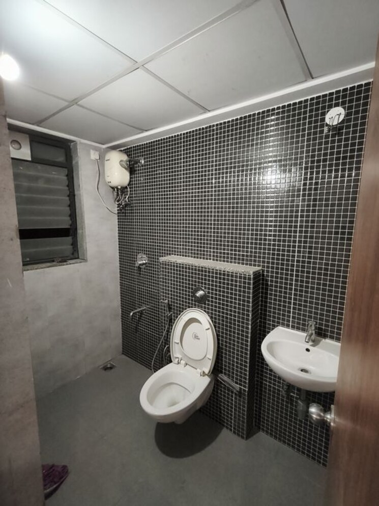 Bathroom, lodha-lakeshore-greens 2 Bedroom 738 Sq.Ft. Apartment In Dombivli East Thane 9724766