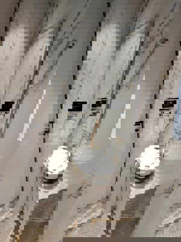 2 BHK + Pooja Room,Servant Room,Study Room,Extra Room Apartment For Rent in Shapoorji Pallonji BKC 28