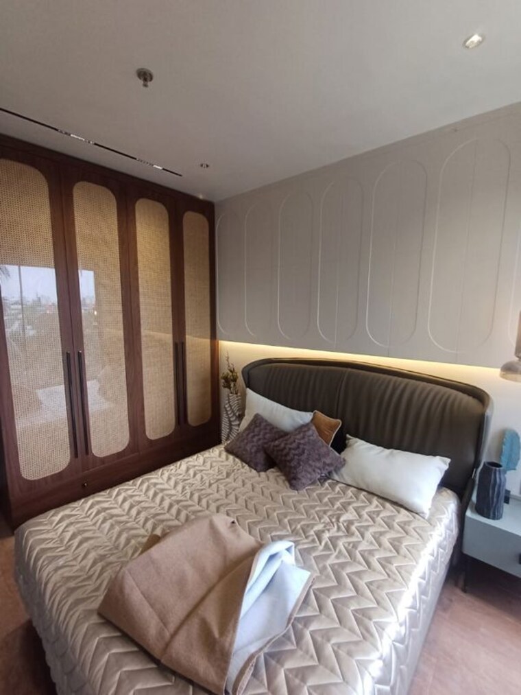 Bedroom, bandra east 2 Bedroom 750 Sq.Ft. Apartment In Bandra East Mumbai 9724796