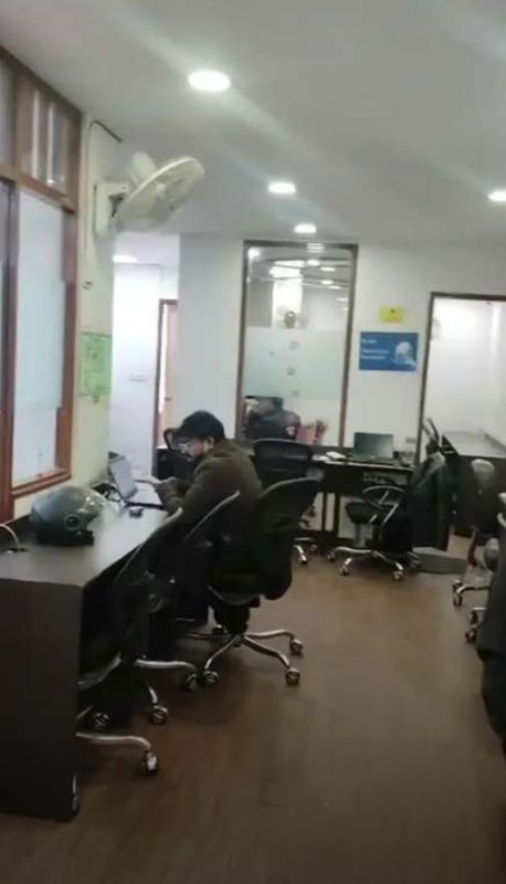 Office Space For Rent in Hazratganj