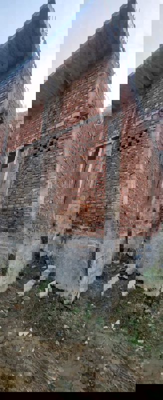 Plot For Sale in Dlf Ankur Vihar 