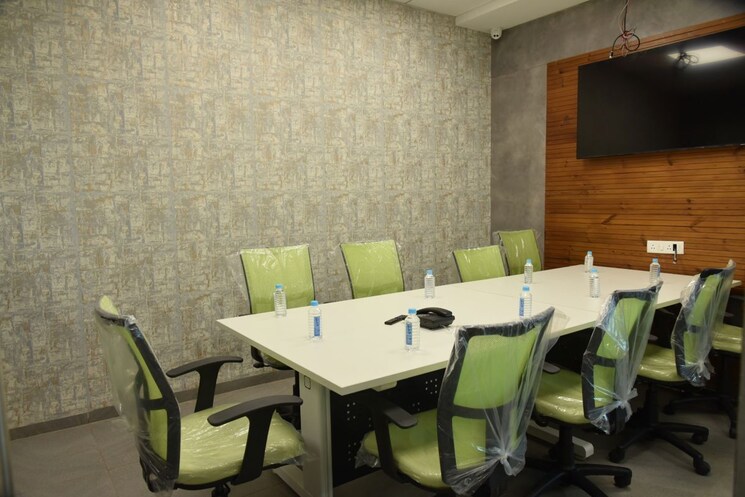 Team Area, bhanvarkuan Commercial Office Space 3200 Sq.Ft. In Bhanvarkuan Indore 9724839