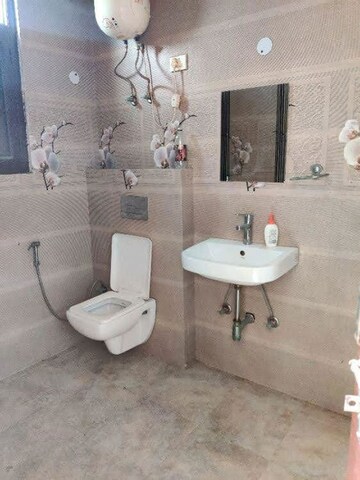 Bathroom in 2 BHK Builder Floor at Sector 56 – for Rent