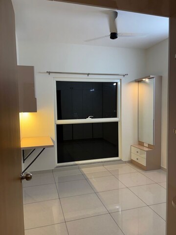 Room in 2 BHK Apartment at Sobha Dream Gardens, Thanisandra Main Road – for Rent