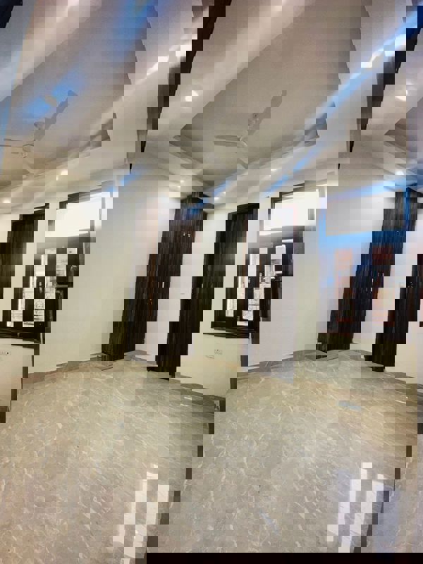 2 BHK Builder Floor For Rent in Saket