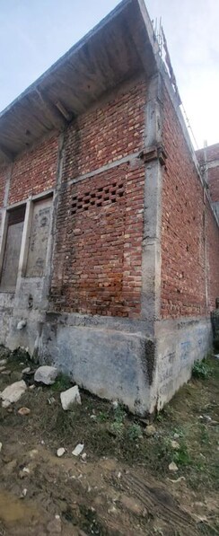 Plot For Sale in Dlf Ankur Vihar