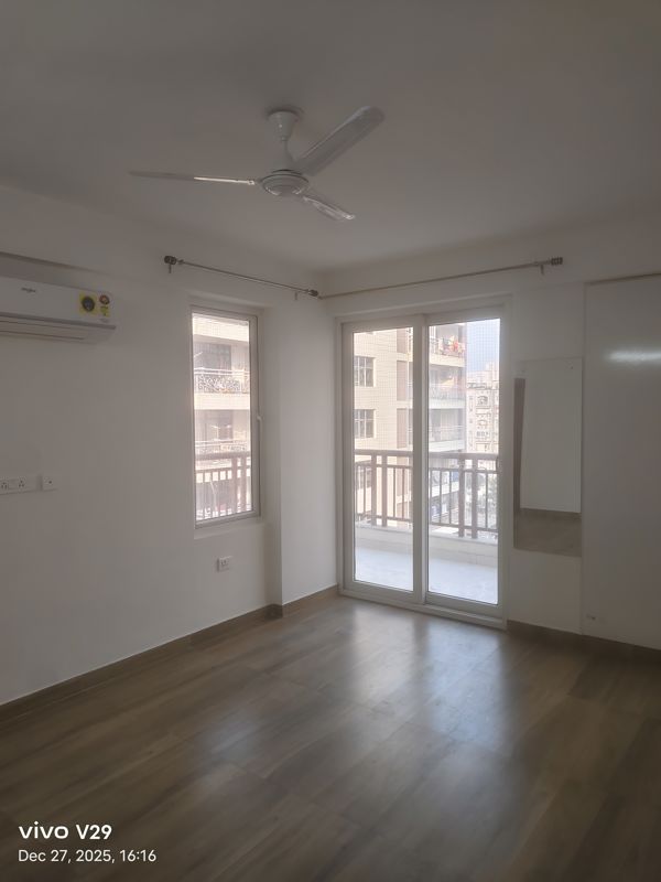 4 BHK + Servant Room,Extra Room 3939 Sq.Ft. Penthouse in Bestech Park View City 1