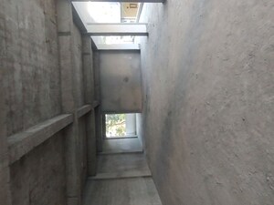  Showroom For Rent in JakhaN-Rajpur Road