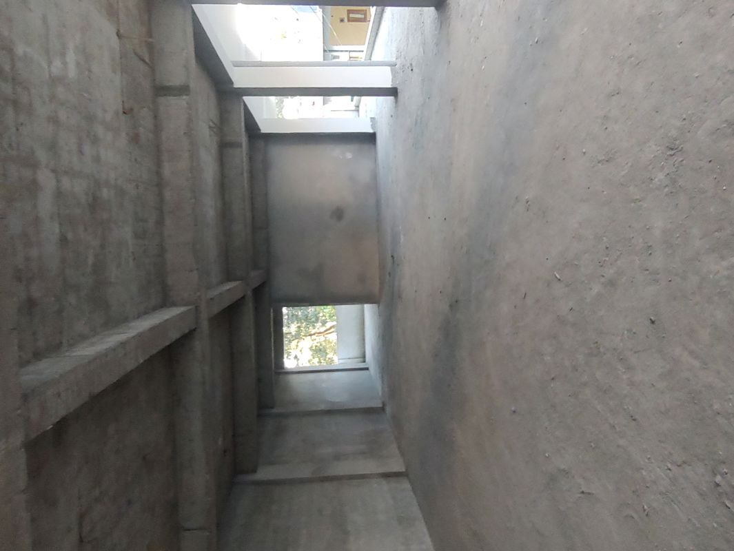 Showroom For Rent in Jakhan-Rajpur Road