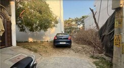 Plot For Sale in Gomti Nagar