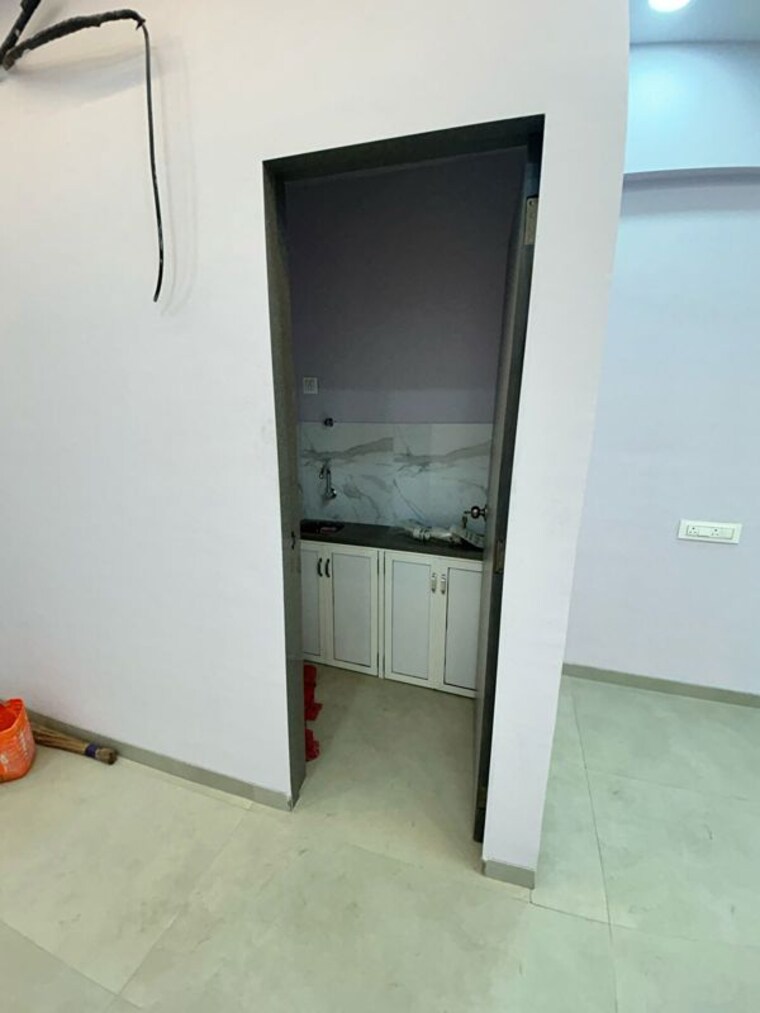 Room, wadhwa-the-gateway Commercial Office Space 550 Sq.Ft. In Mulund West Mumbai 9724882