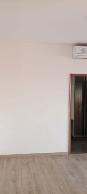 Room in 3 BHK Apartment at ABA Ivy County, Sector 75 – for Rent