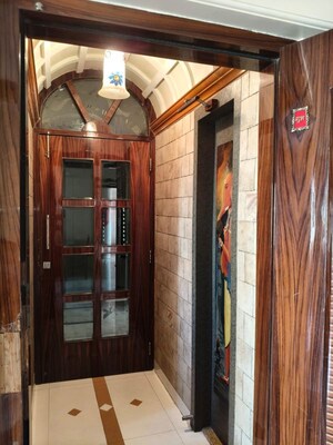 Furnished Amenities in 2 BHK Apartment at Upvan Tower, Malad East – for Sale