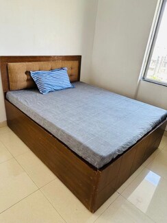 2 BHK Apartment For Rent in Evershine Park