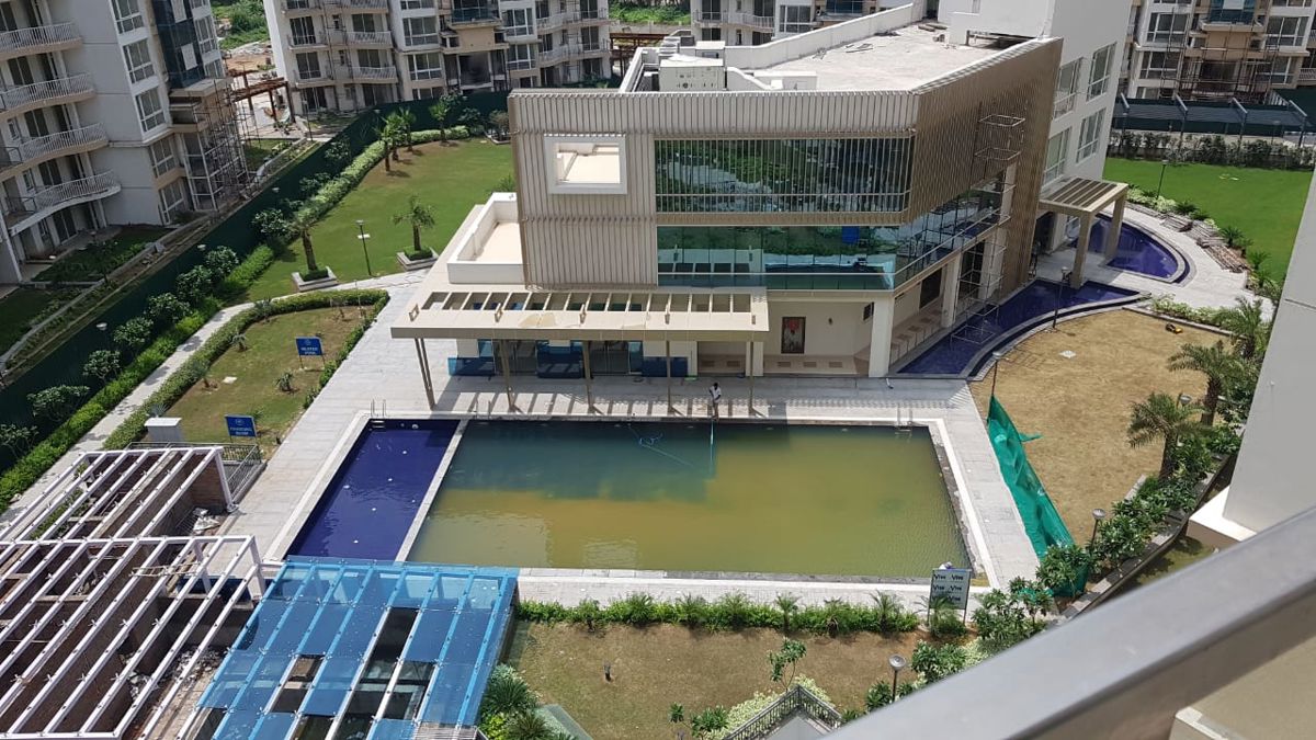 4 BHK + Servant Room 2410 Sq.Ft. Apartment in Emaar Palm Terraces Select