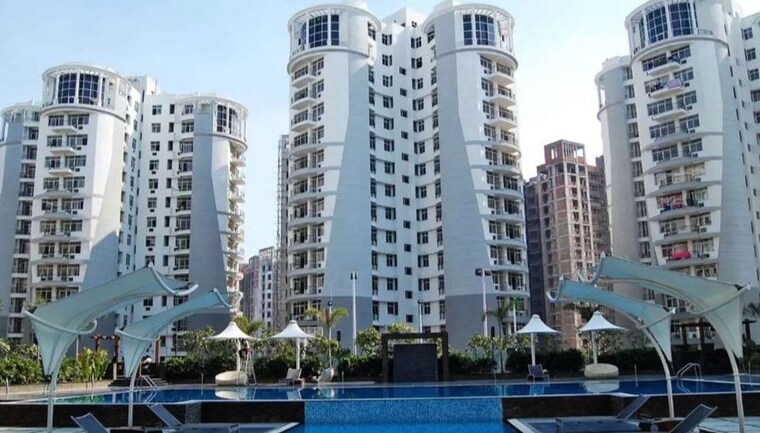 Exterior View, gomti nagar 3 Bedroom 1400 Sq.Ft. Apartment In Gomti Nagar Lucknow 9724968