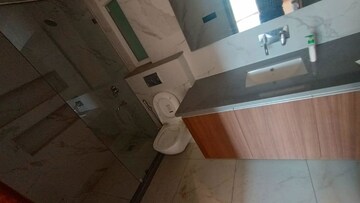 Bathroom in 3 BHK Villa at BPTP Visionnaire Luxe Villas, Sector 70a – for Sale