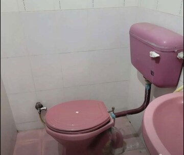Bathroom in 2 BHK Apartment at Gomti Nagar – for Rent